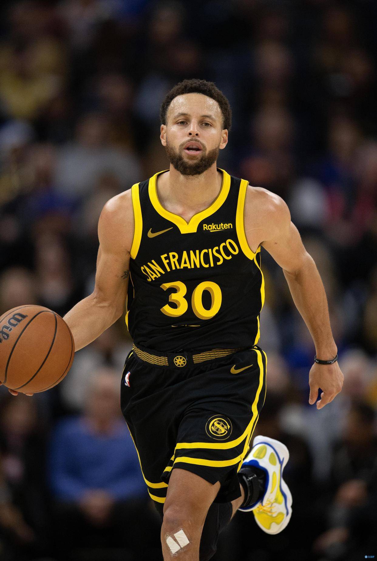 博尼：大胜是全队功劳；迪乌夫正在向所有人展示他的巨大价值（博尼：大胜归功于全队；迪乌夫正向所有人证明其巨大价值）