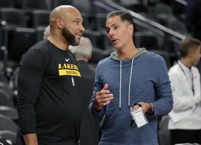 奥斯卡、巴尔加斯赛季前离队，武磊长期伤缺，但海港仍夺冠军（赛季前失去奥斯卡、巴尔加斯，武磊又长期伤停，海港仍加冕冠军）