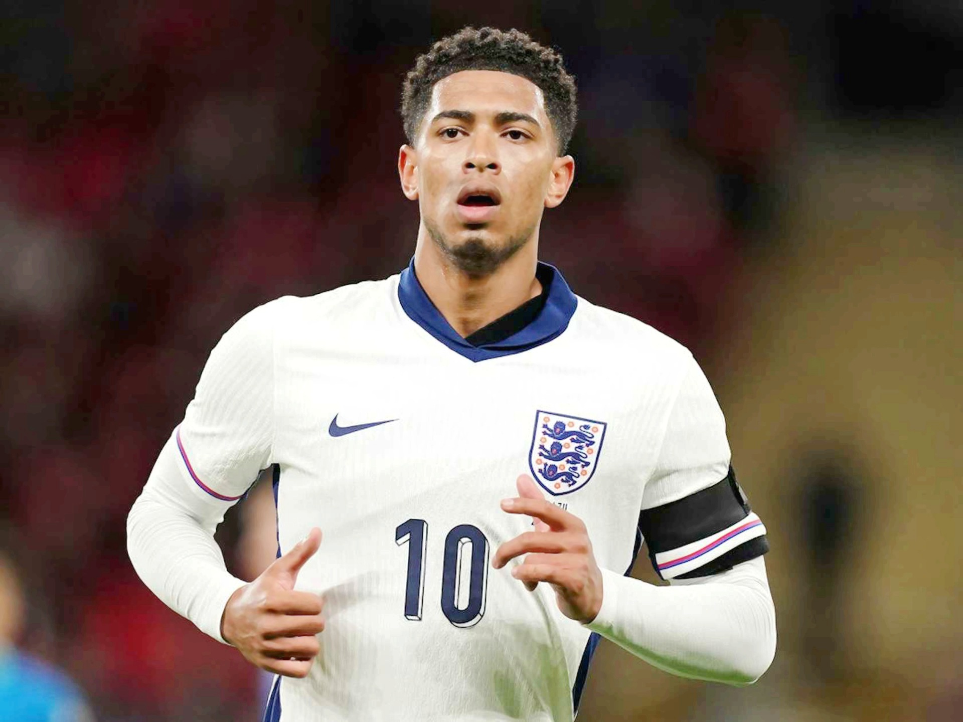 太全面了！杰伦·约翰逊过去5战场均接近30+14+11（全能爆发！杰伦·约翰逊近5场场均逼近30分14板11助）