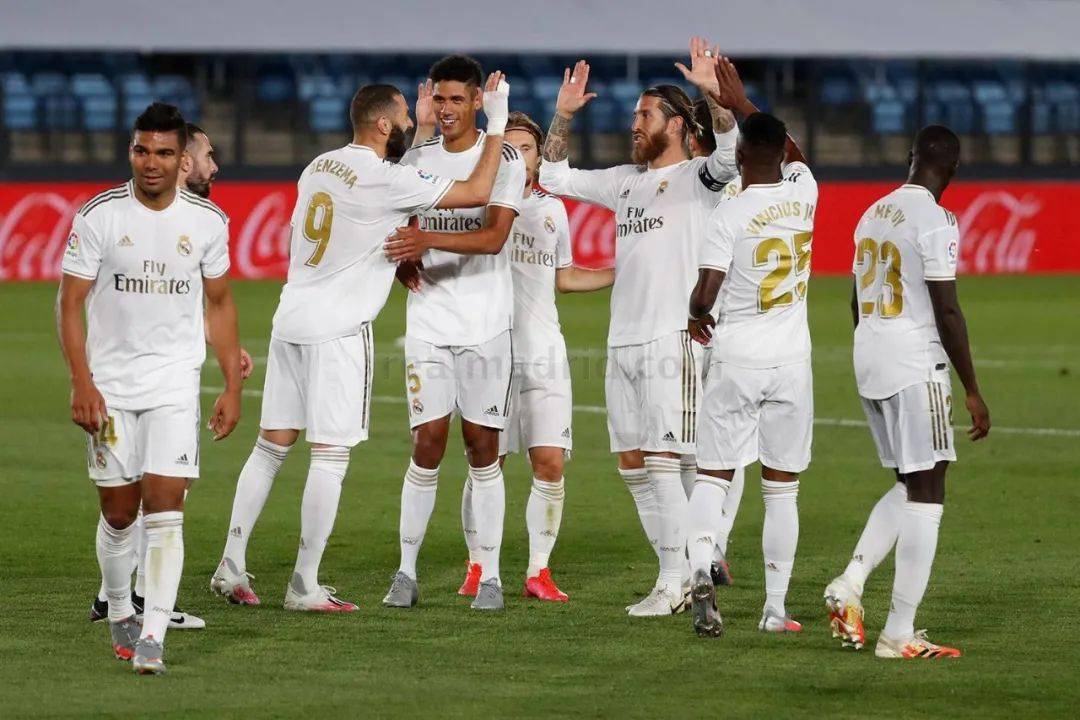 CBA季后赛焦点球员表现排行榜（CBA季后赛关键球员表现榜）