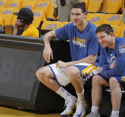 球队还能挽救吗？伦纳德：现在还早，我们还有62场比赛要打（球队还有救吗？伦纳德：别急，赛季还早，后面还有62场）