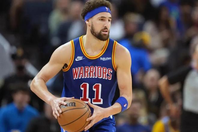 小法谈莫拉塔要求换下：那是一次早就计划好的换人（小法解读莫拉塔示意下场：其实是赛前既定的换人安排）