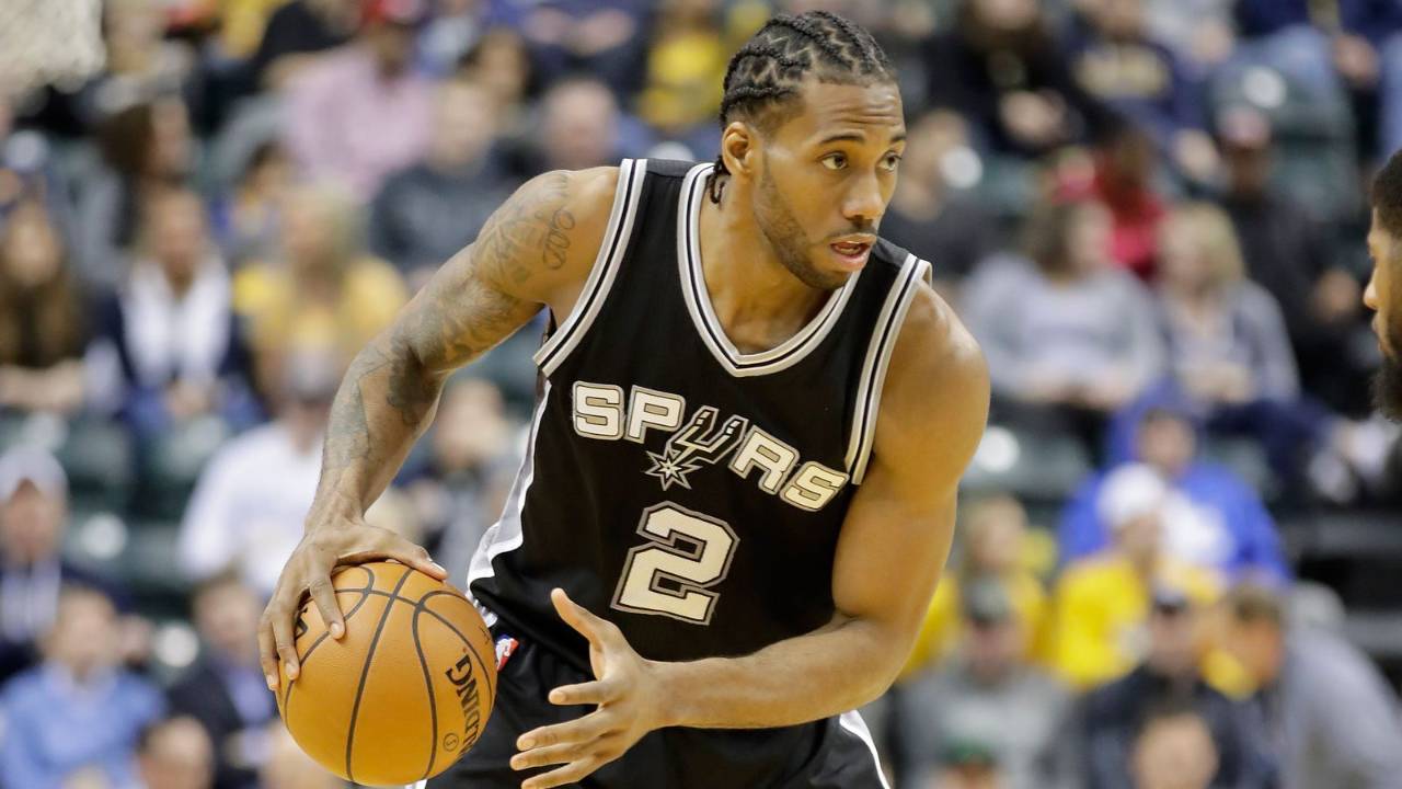 苏州队主帅李玮锋回应没收队员薯片：想走职业就要像职业看齐（苏州队主帅李玮锋谈收走队员薯片：立志职业就得按职业标准自律）