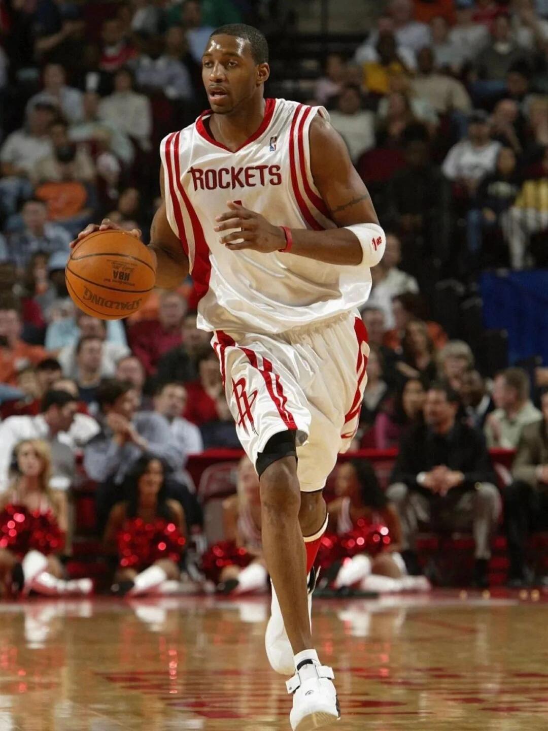 记者：吉乌今天飞往桑德兰，未来24小时内接受体检（记者：吉乌今日启程飞往桑德兰，预计24小时内接受体检）