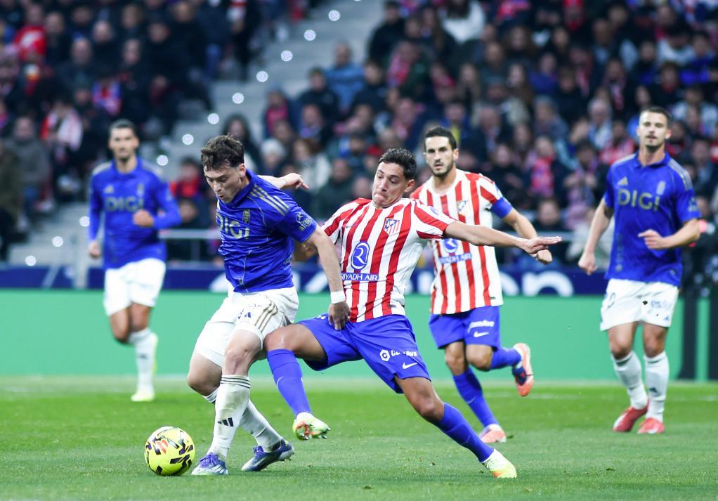 曼城联赛排名升至第二，距榜首阿森纳仅2分（曼城升至联赛第二，距领头羊阿森纳仅差2分）