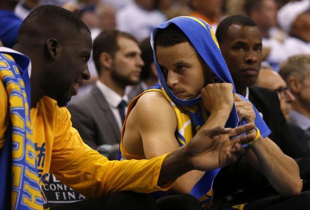 科里纳：正提议世界杯中VAR扩宽应用，复核角球+介入两黄判罚（科里纳：推动世界杯扩大VAR应用，复核角球并介入两黄判罚）