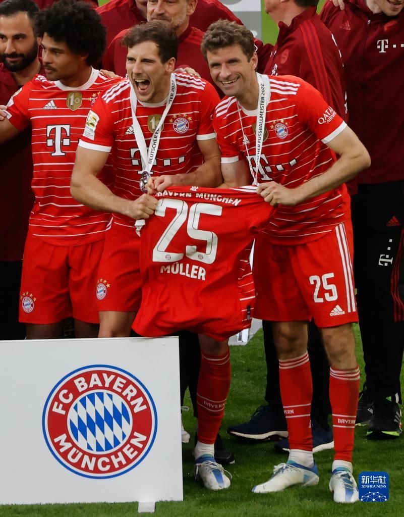 2025赛季日职联大结局：鹿岛时隔9年再夺冠，柏太阳神亚军