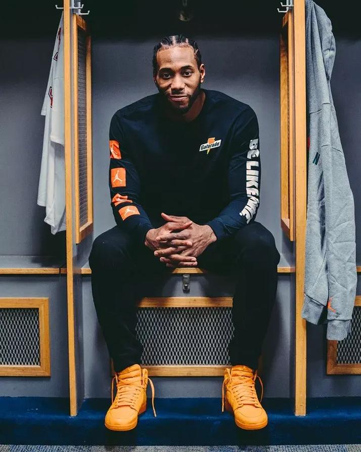 半场战报：米兰0-0拉齐奥，迈尼昂献神扑，红黑军团0射正（半场简报：米兰与拉齐奥互交白卷，迈尼昂神勇扑救，红黑军团零射正）