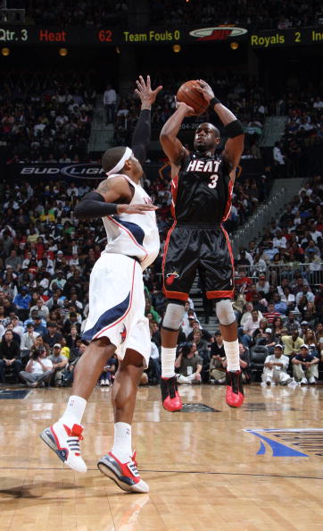 镜报：曼联1月无法召回霍伊伦，那不勒斯有欧冠资格就能买断（镜报：曼联冬窗不能召回霍伊伦，那不勒斯若获欧冠席位可执行买断）